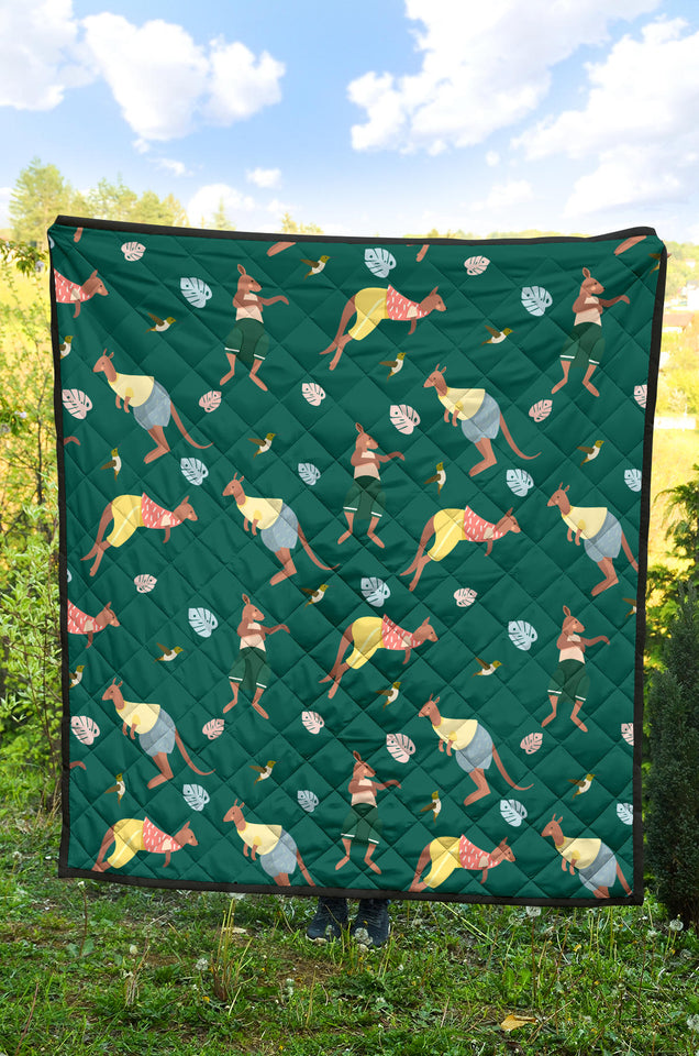 Kangaroo Leaves Pattern Premium Quilt