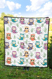 Cute Owl Pattern Premium Quilt