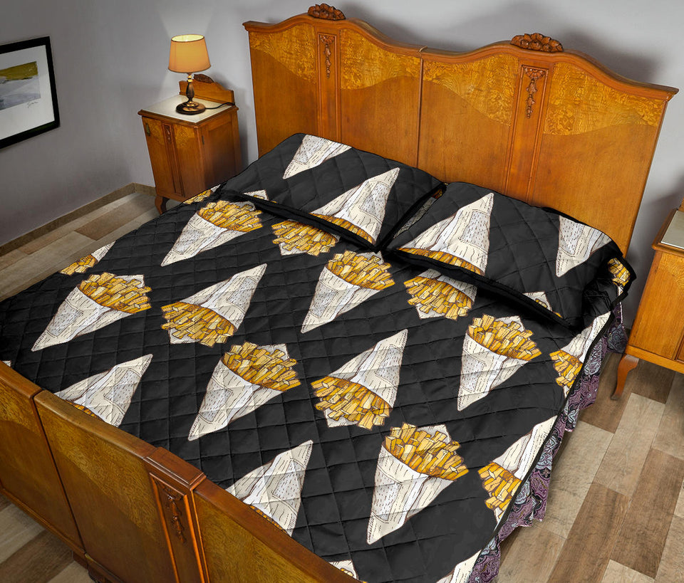 French fries dark background Quilt Bed Set