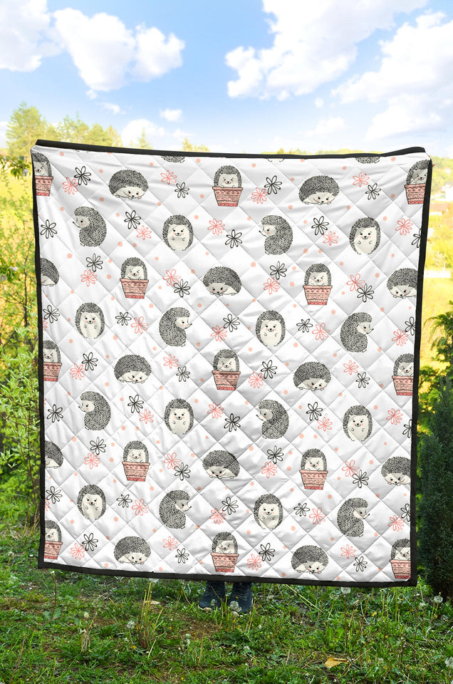 Hedgehog Pattern Print Design 02 Premium Quilt