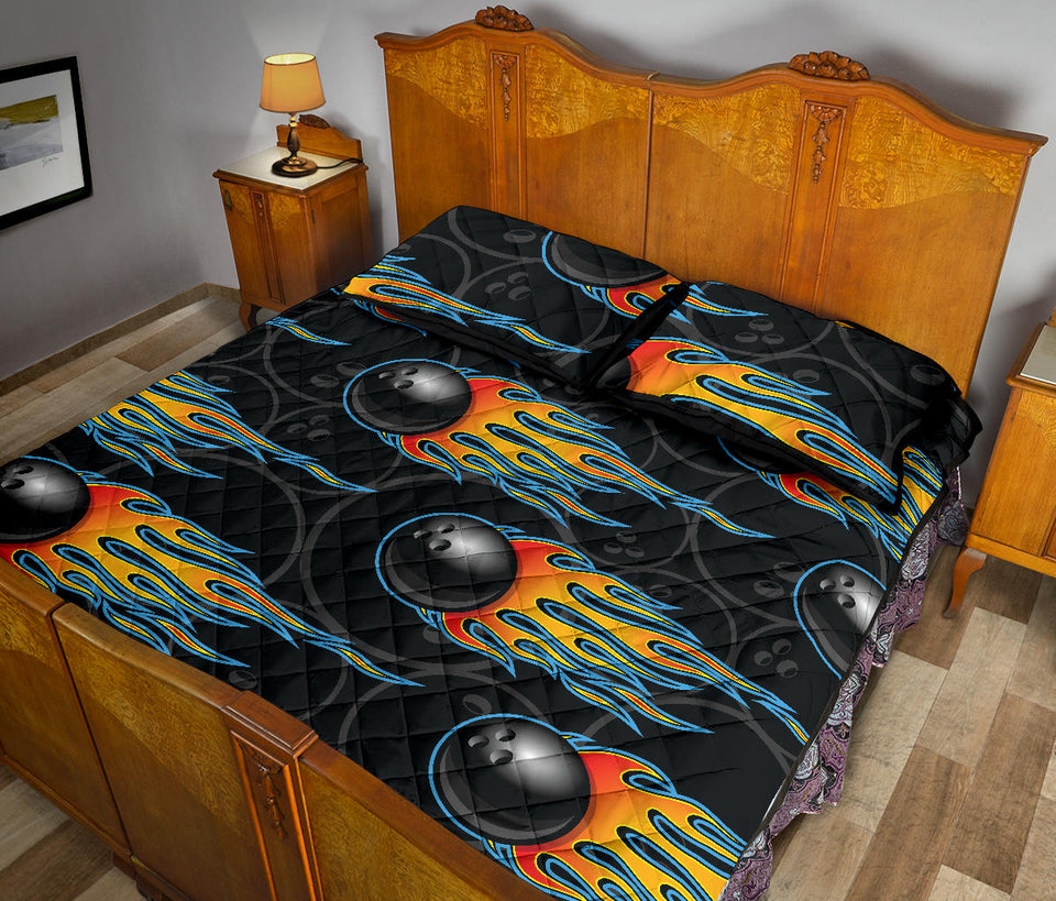 Bowling balls flame pattern Quilt Bed Set