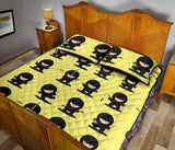 Cute ninja yellow background Quilt Bed Set