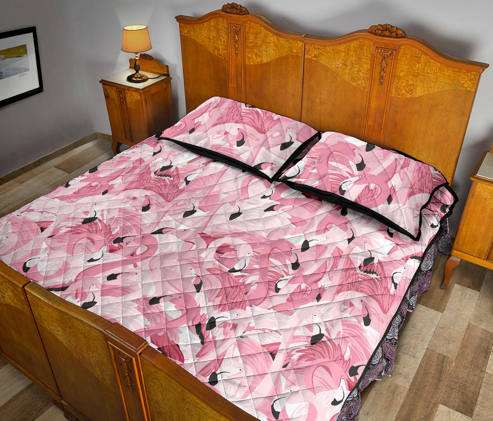 Pink flamingos pattern background Quilt Bed Set