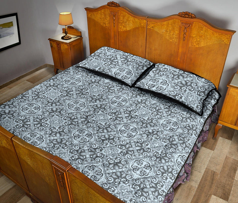 Traditional indian element pattern Quilt Bed Set