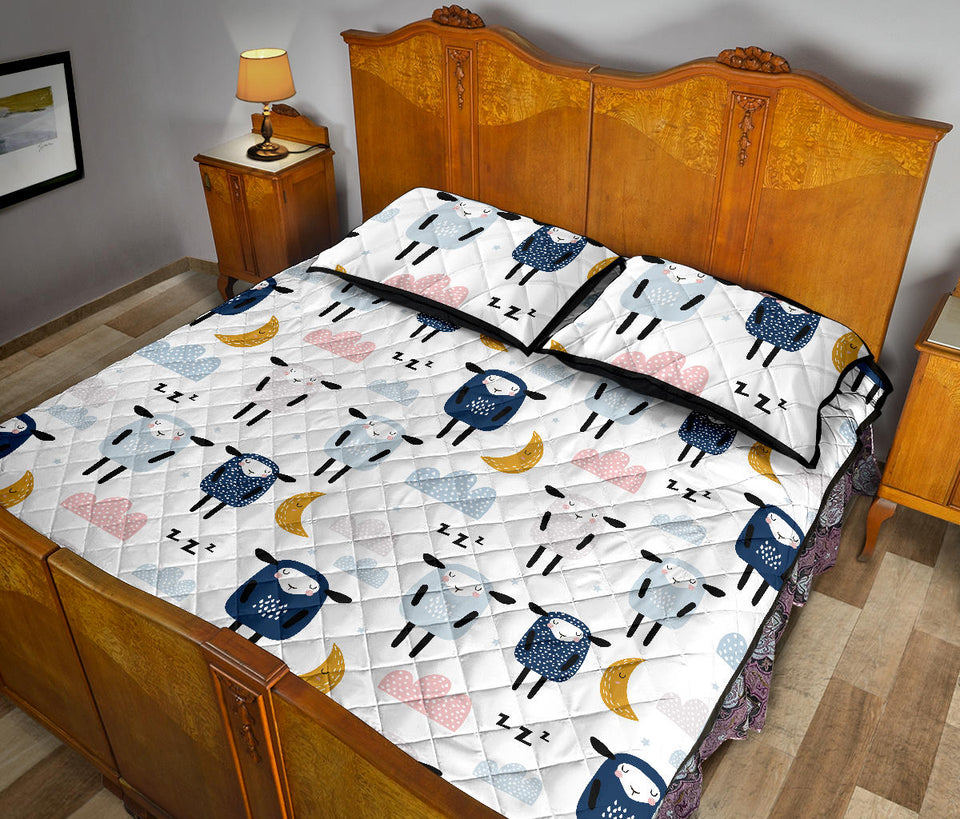 Cute sleeping sheep moon cloud pattern Quilt Bed Set