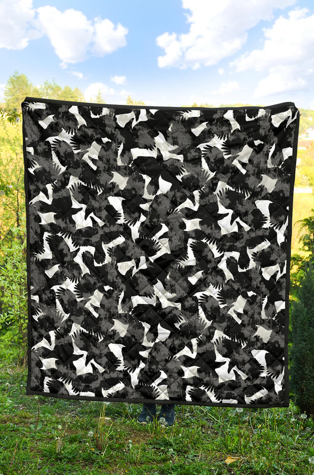 Crow Illustration Pattern Premium Quilt