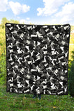 Crow Illustration Pattern Premium Quilt