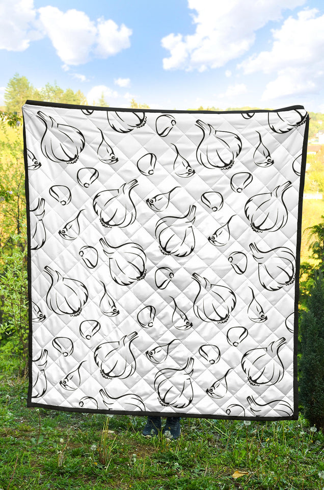 Garlic Pattern Black White Premium Quilt