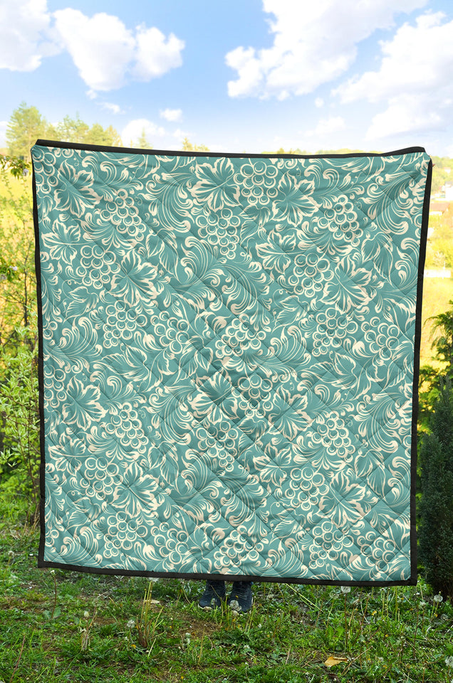 Classic Hand Drawn Grape Pattern Premium Quilt