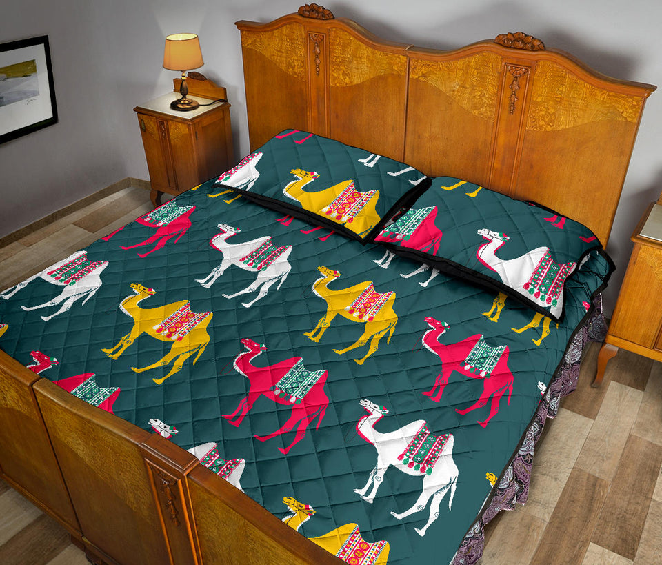 Camel pattern Quilt Bed Set