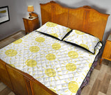hand drawn sun pattern Quilt Bed Set