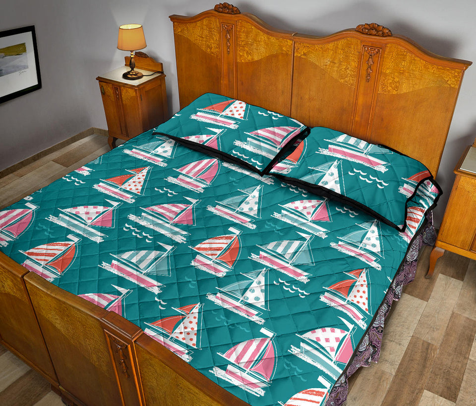 Cute sailboat pattern Quilt Bed Set