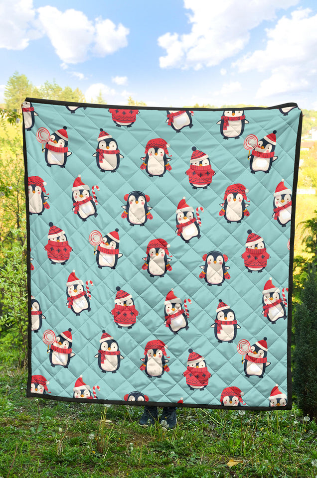 Cute Penguin Christmas  Design Pattern Premium Quilt