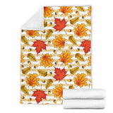 Maple Leaf Oak Leaf Acorns Beige Striped Background Premium Blanket