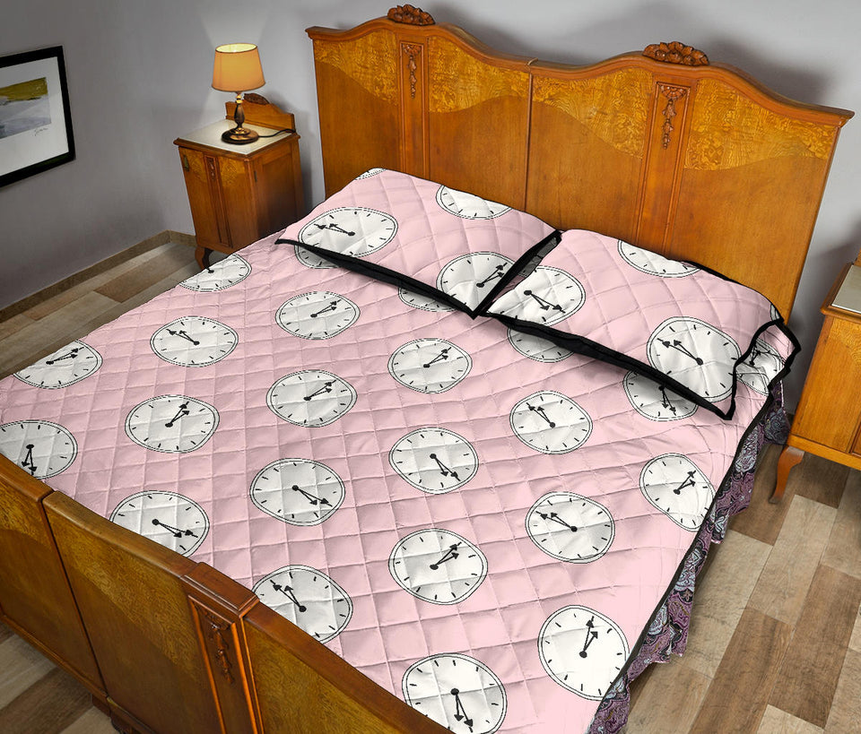 Clock pattern pink blackground Quilt Bed Set