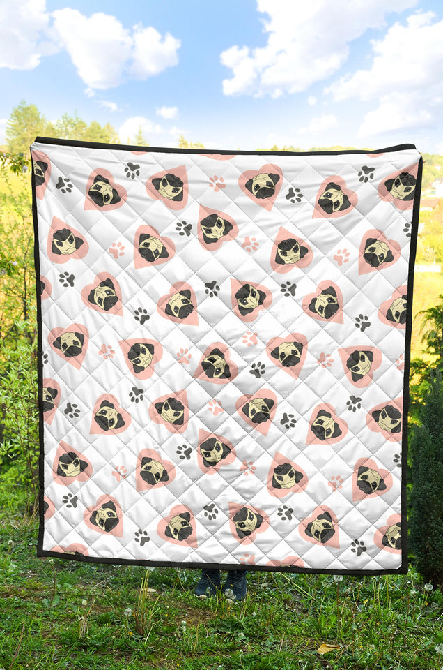 Cute Pugs Pink Heart Paw Pattern Premium Quilt