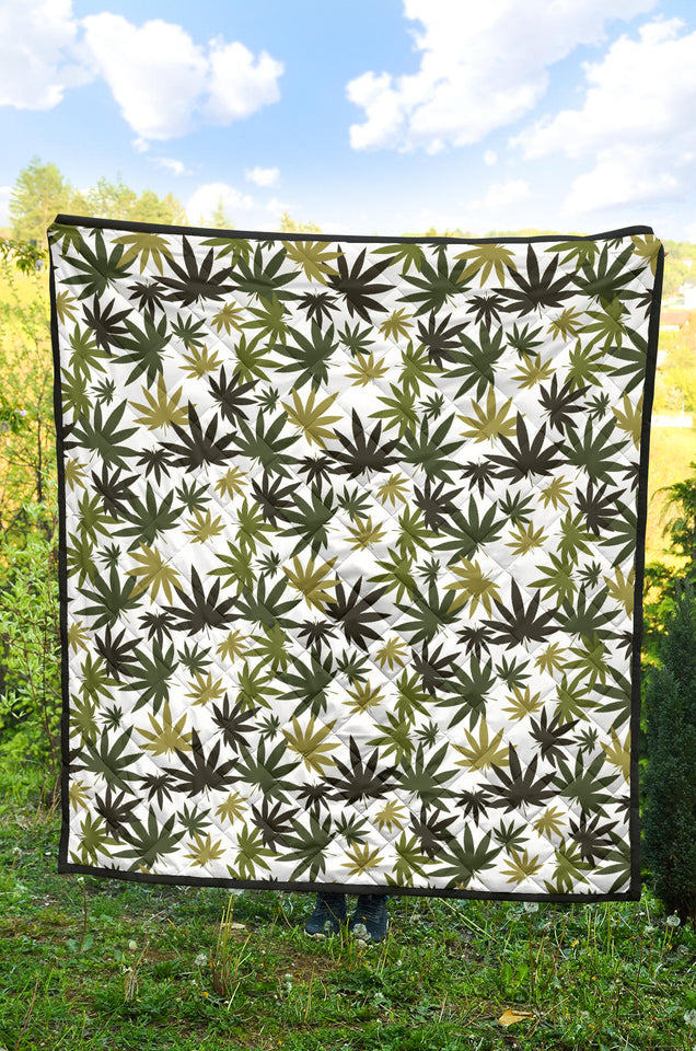 Canabis Marijuana Weed Pattern Print Design 05 Premium Quilt
