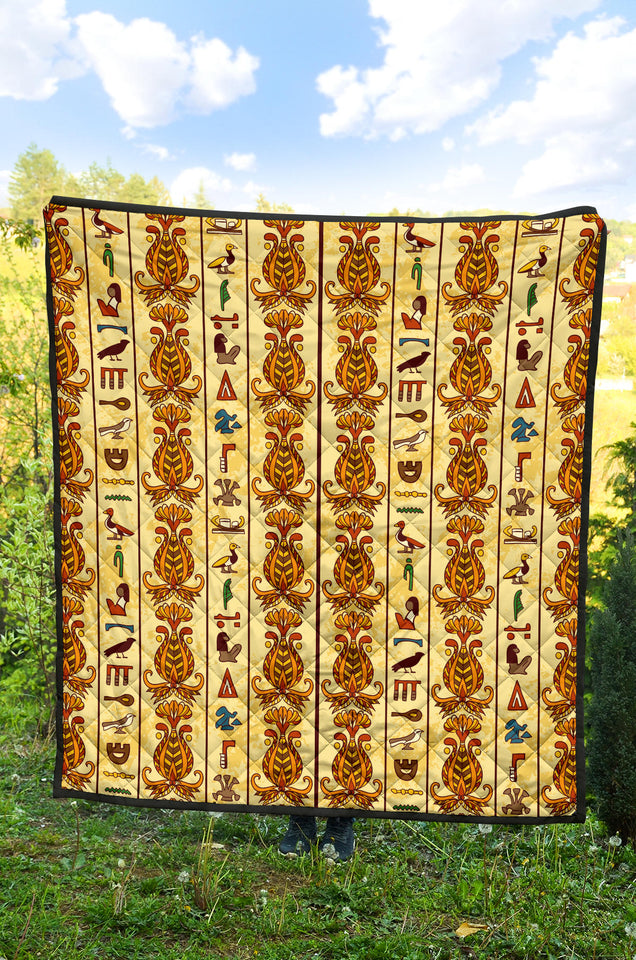 Egypt Hieroglyphics Pattern Print Design 04 Premium Quilt