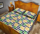 Pineapples pattern striped background Quilt Bed Set