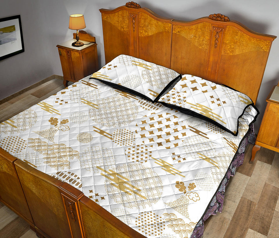 Beautiful gold japanese pattern Quilt Bed Set