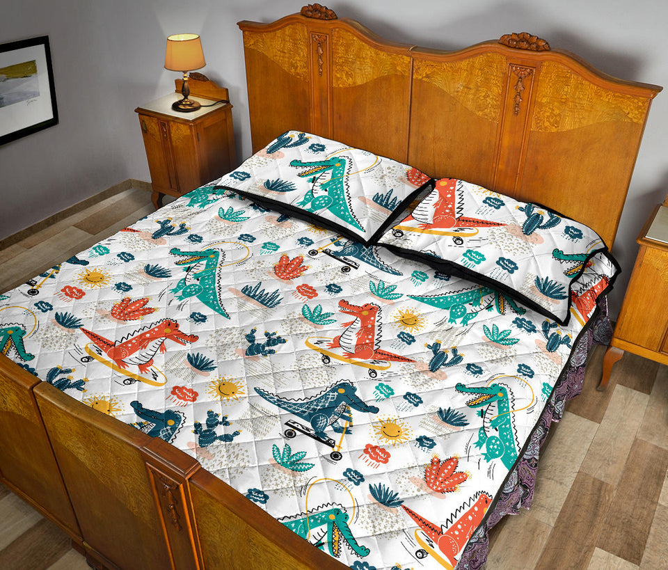 Cute Crocodile Pattern Quilt Bed Set