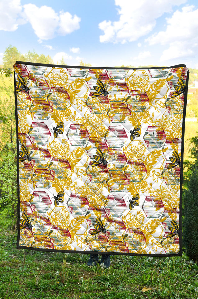 Cool Bee Honeycomb Leaves Pattern Premium Quilt