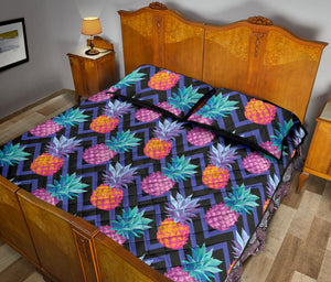 Pineapples pattern zigzag background Quilt Bed Set