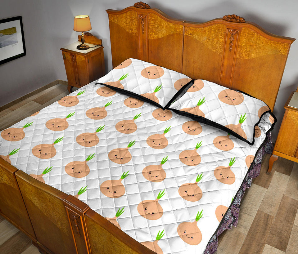 cute onions smiling faces Quilt Bed Set