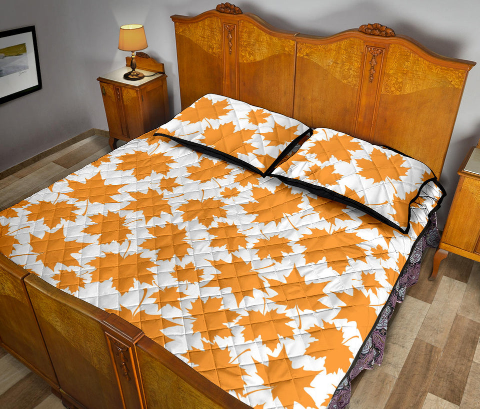 Orange Maple Leaf pattern Quilt Bed Set