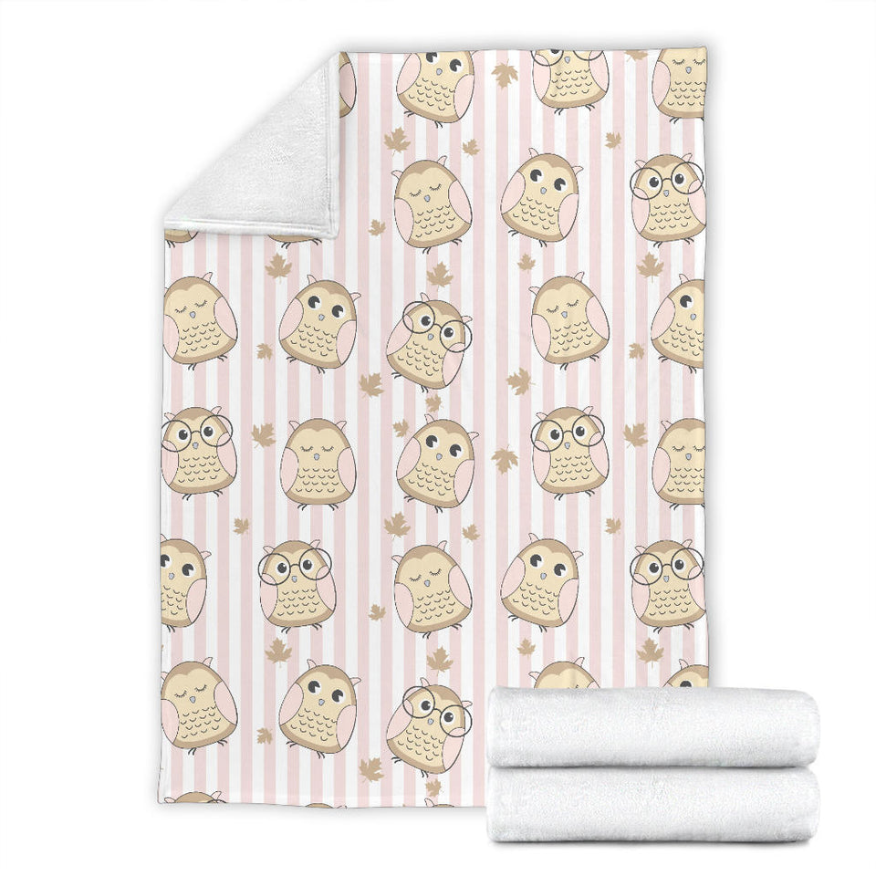Cute Owl Leaf Premium Blanket