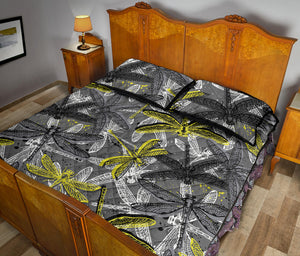 Hand drawn dragonfly pattern Quilt Bed Set