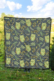 Cute Owls Leaves Pattern Premium Quilt