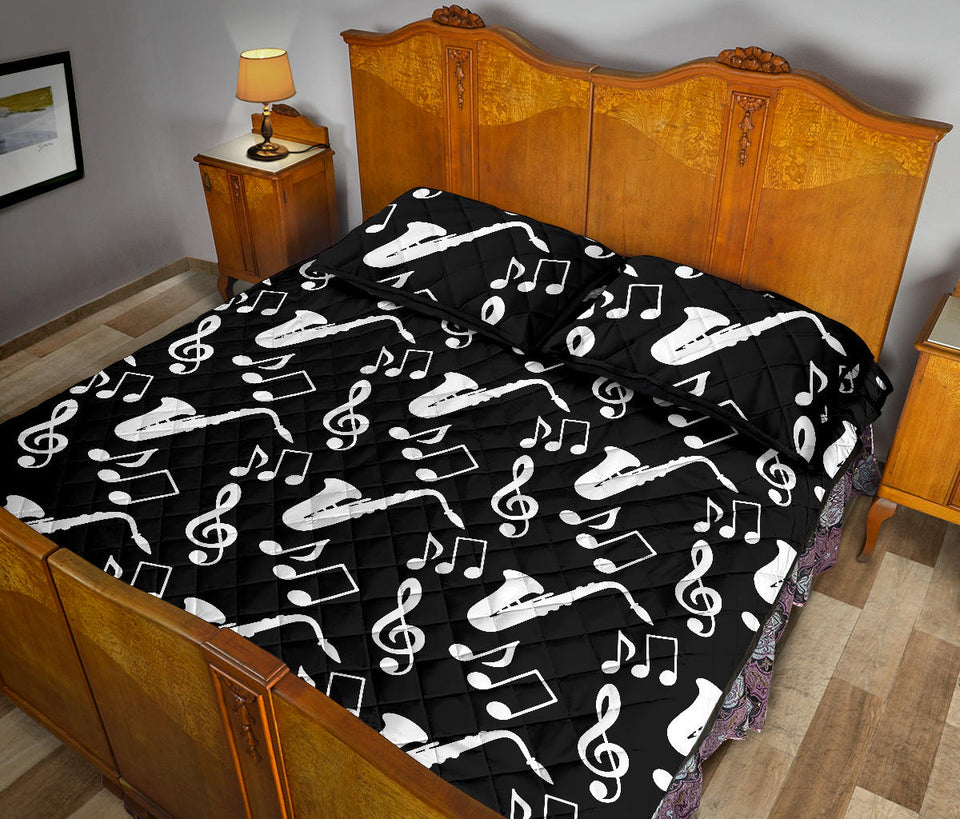 Saxophone music notes treble clef black white theme Quilt Bed Set
