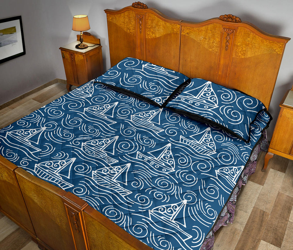 Hand drawn sailboat pattern Quilt Bed Set