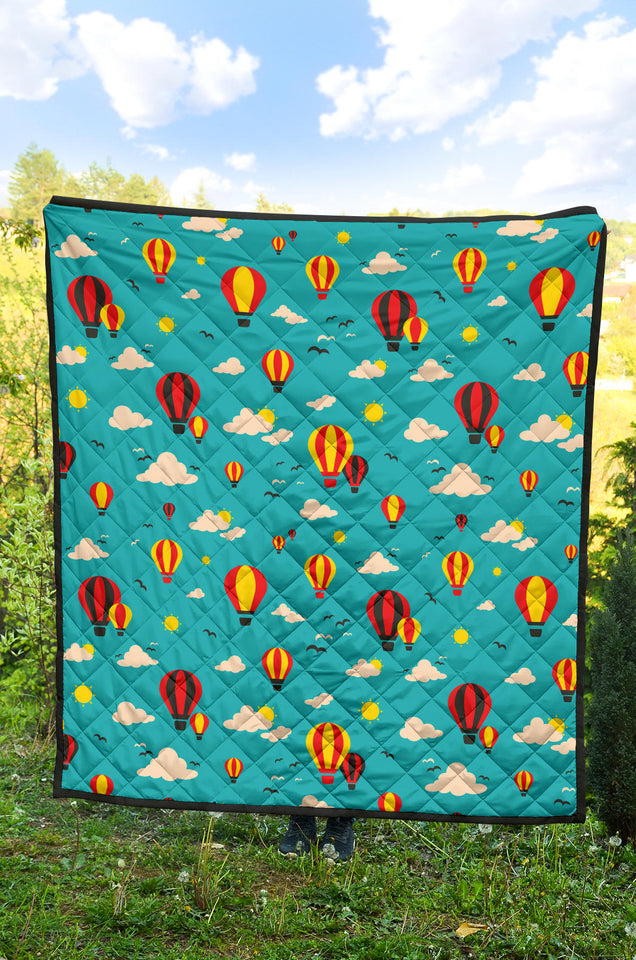 Hot Air Balloon Sky Pattern Premium Quilt