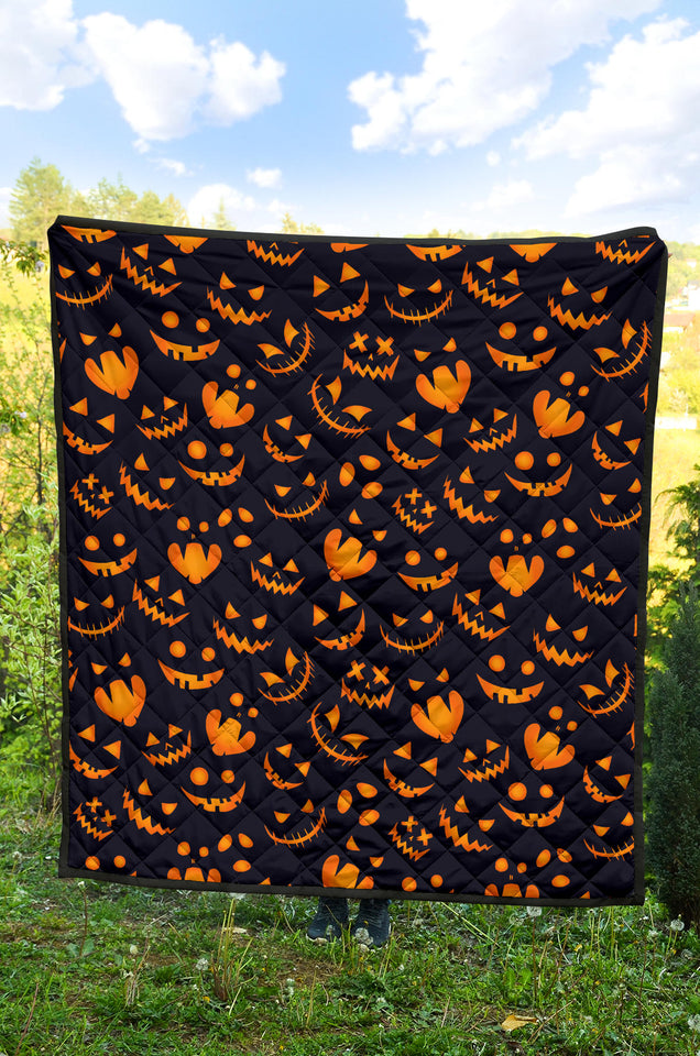 Halloween Pattern Pumpkin Background Premium Quilt