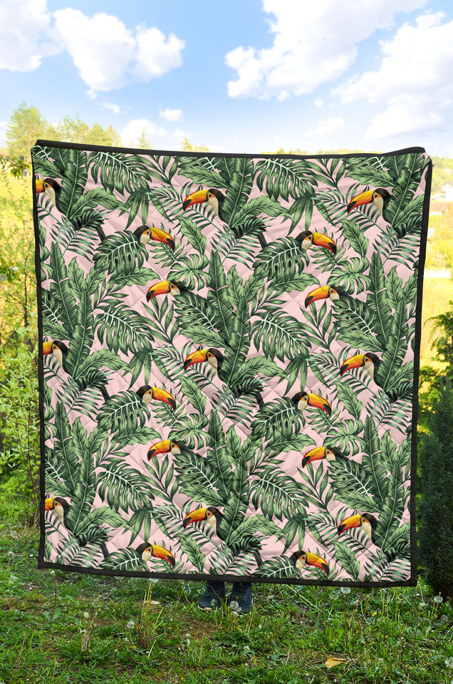 Toucan Tropical Green Jungle Palm Pattern Premium Quilt