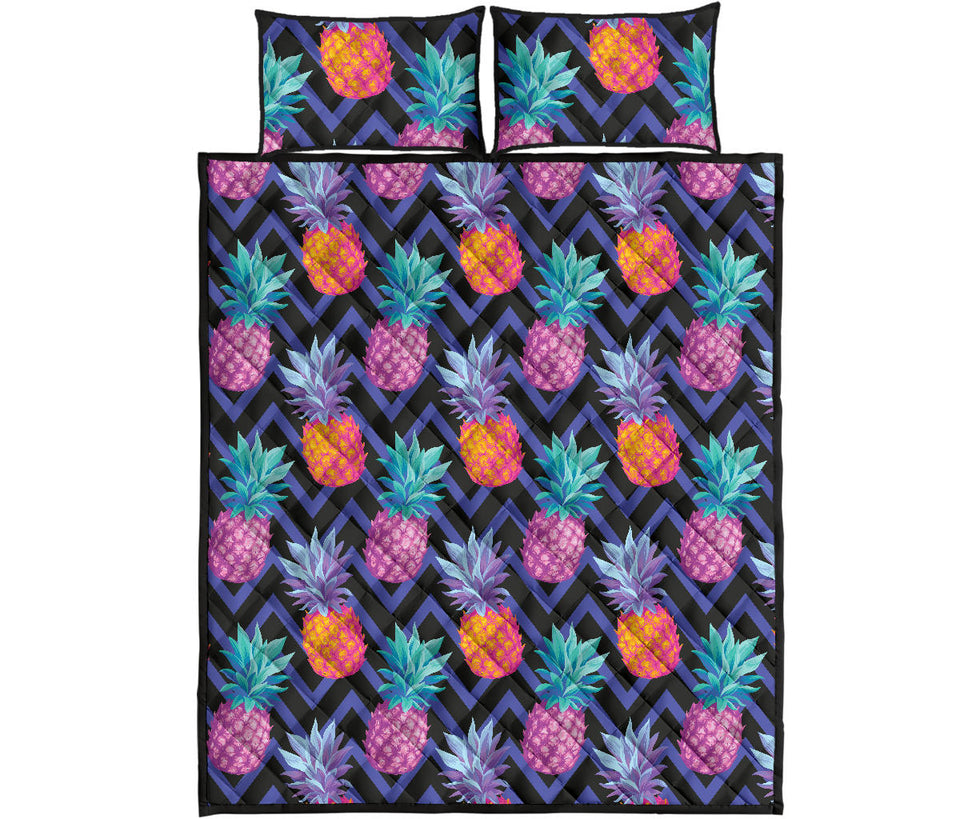 Pineapples pattern zigzag background Quilt Bed Set