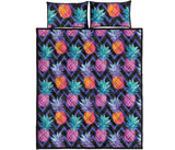 Pineapples pattern zigzag background Quilt Bed Set