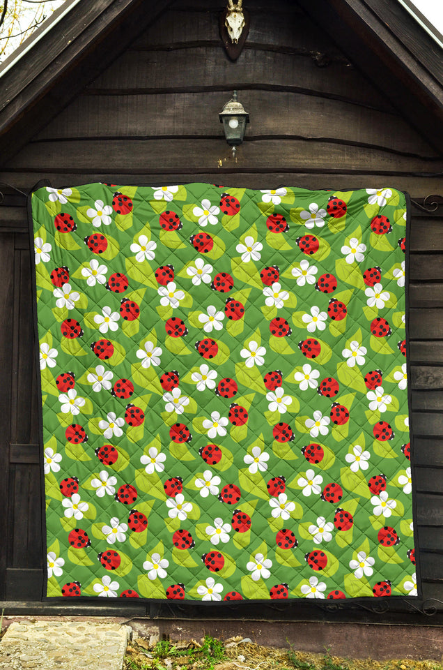 Ladybug Pattern Print Design 01 Premium Quilt