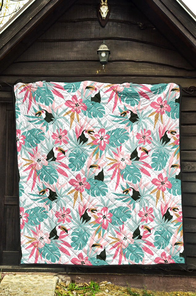 Toucan Tropical Flower Leave Pattern Premium Quilt.Jpg