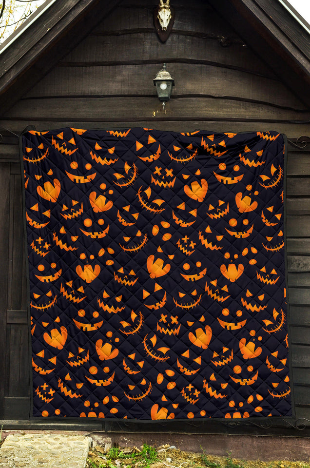 Halloween Pattern Pumpkin Background Premium Quilt