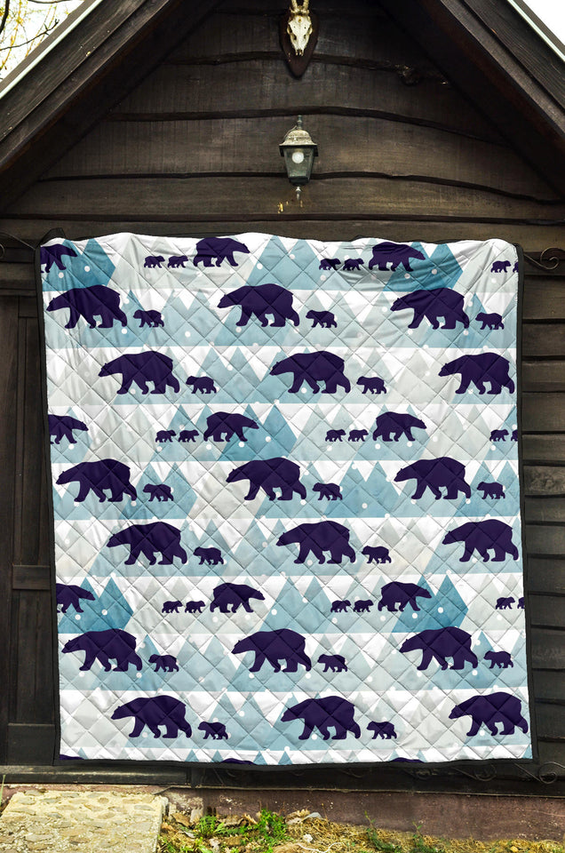 Polar Bear Winter Snow Pattern Premium Quilt