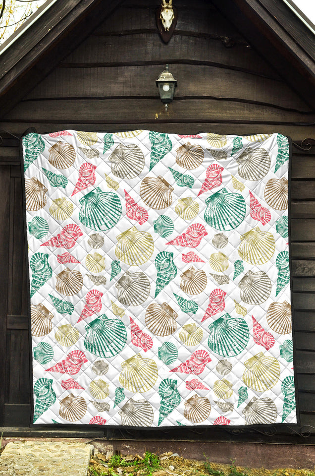 Colorful Shell Pattern Premium Quilt
