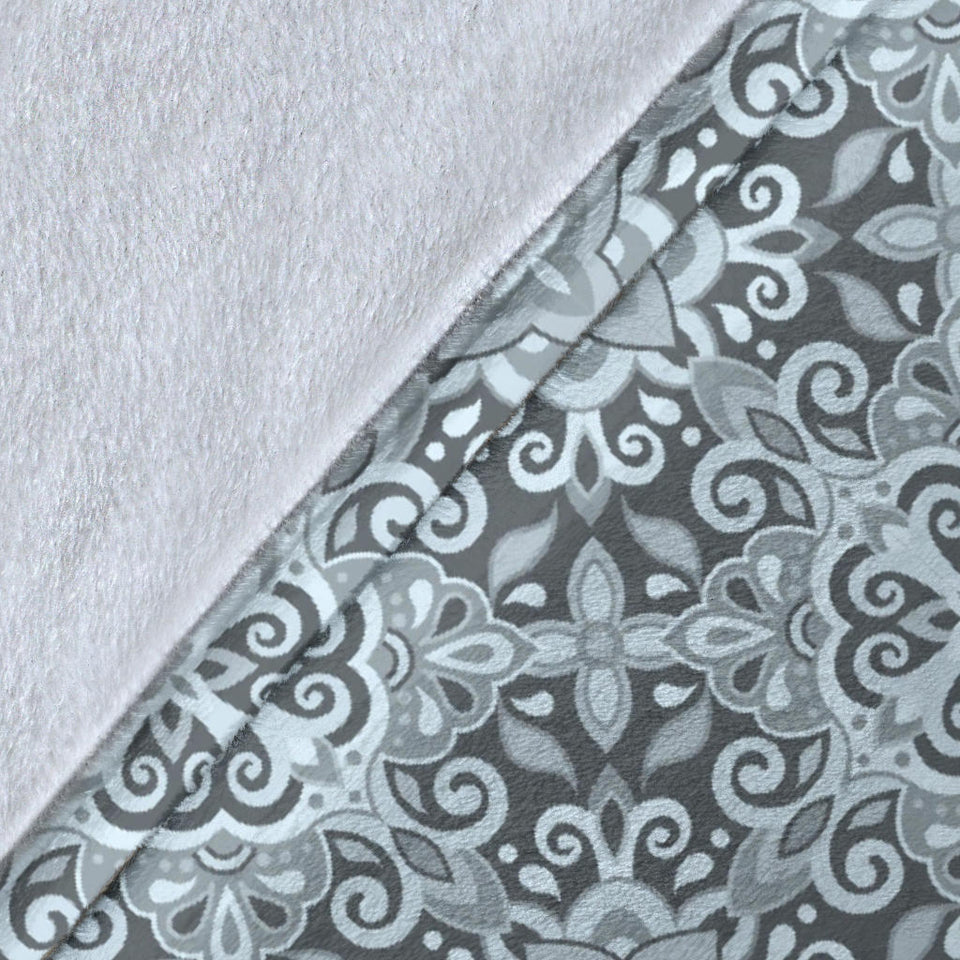 Traditional Indian Element Pattern Premium Blanket