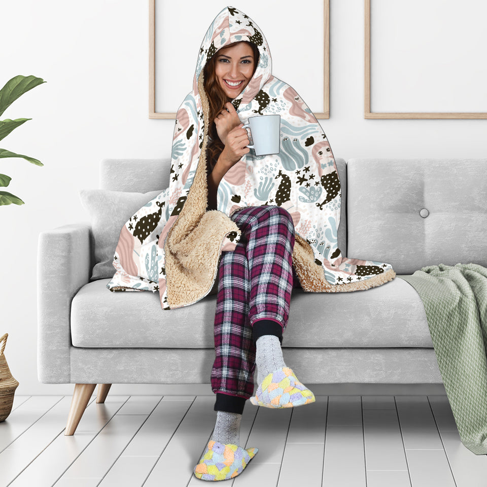 Cute Mermaid Pattern Hooded Blanket