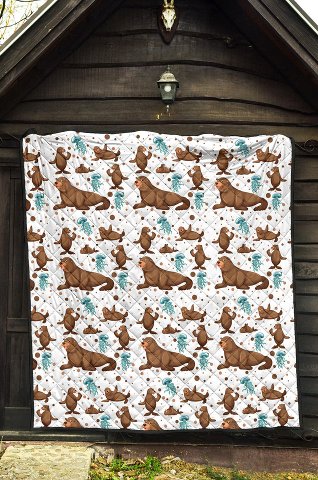 Sea Lion Seals Jellyfish Pattern Premium Quilt