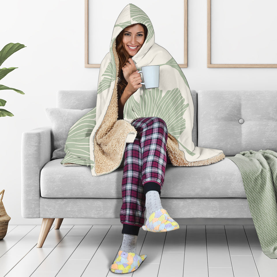 Ginkgo Leaves Pattern Hooded Blanket