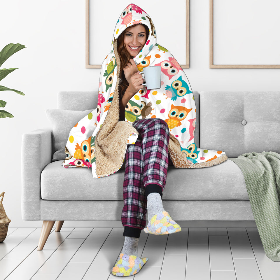 Color Cute Owl Pattern Hooded Blanket