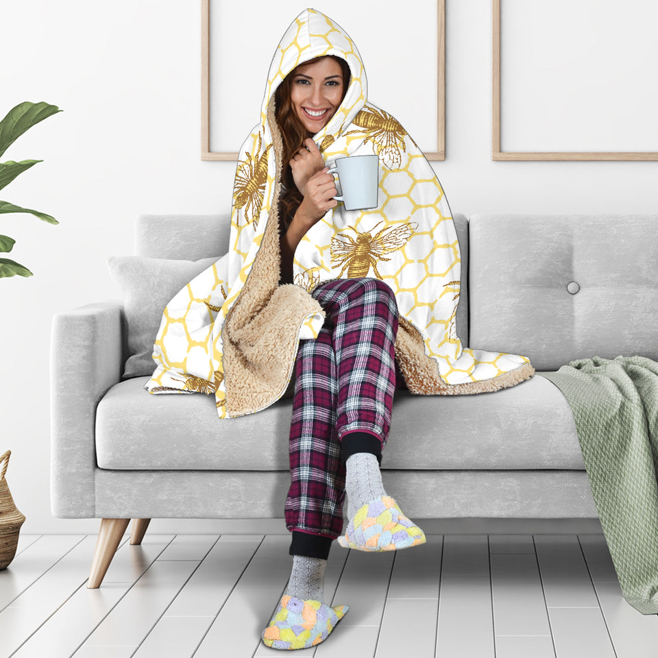 Bee Honeycomb Seamless Design Pattern Hooded Blanket